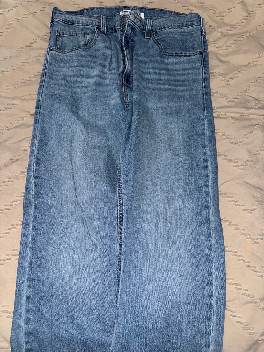 Levi's Men’s Bootcut Leg Jeans in Light Blue Wash
